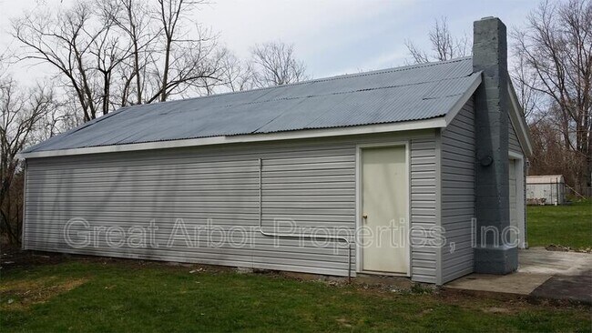 Foto del edificio - 1061 Centennial Ave