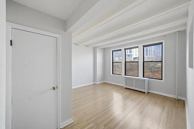 Building Photo - 1480 Commonwealth Ave