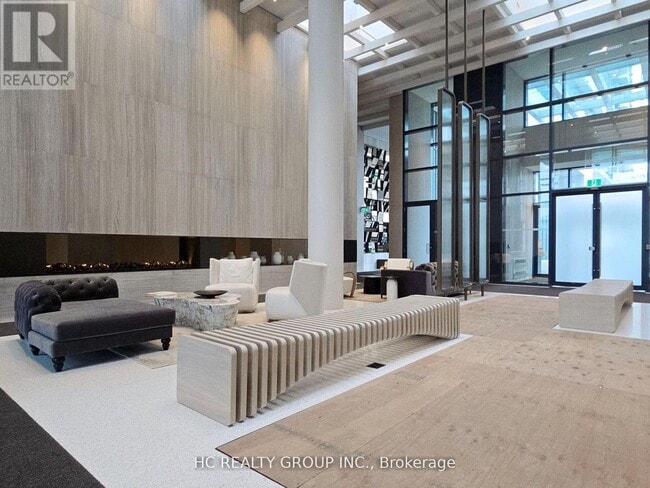 Photo du bâtiment - 225 Commerce St