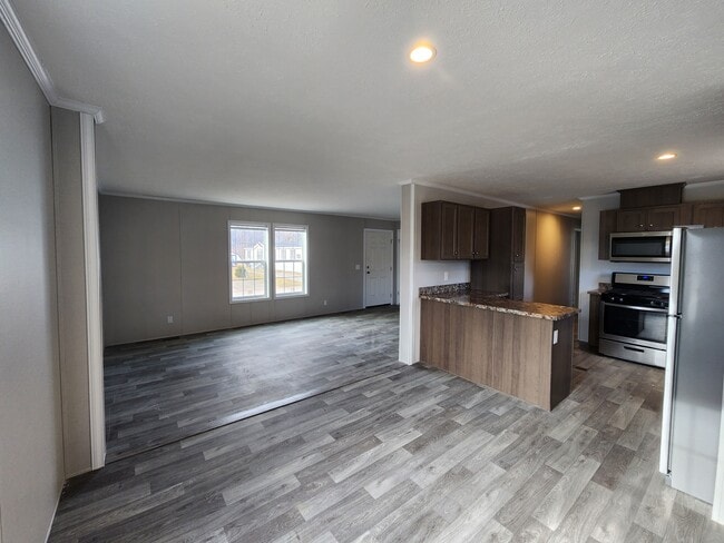 Building Photo - 9072 Windward Dr