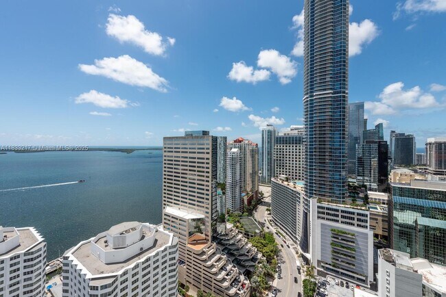 Foto del edificio - 950 Brickell Bay Dr