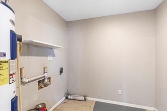 Building Photo - 5310 6th St