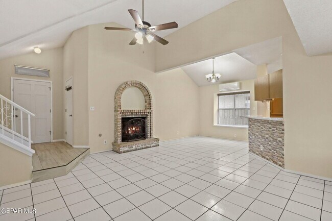 Building Photo - 12072 Autumn Gate Dr