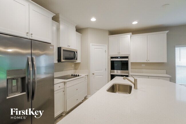 Building Photo - 486 Grand Landings Pkwy