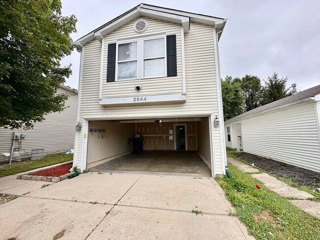 Foto del edificio - Perry Township 3 bedroom 2.5 bathroom