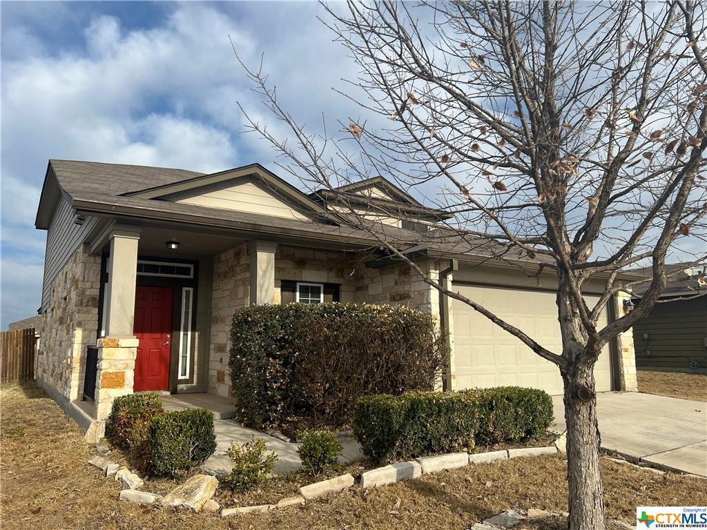 Foto principal - 725 Wolfeton Way