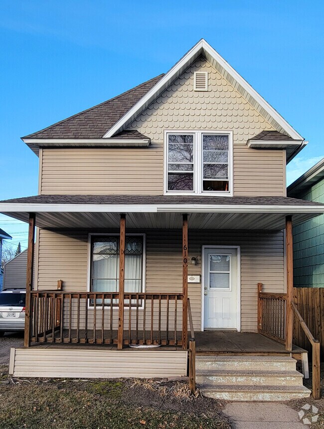 Cheap Water Street District Apartments for Rent Eau Claire, WI 8