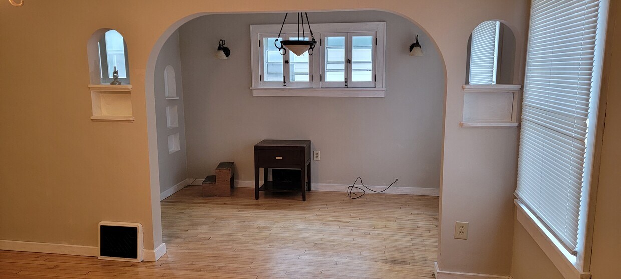 Primary Photo - 3174 N 41st St
