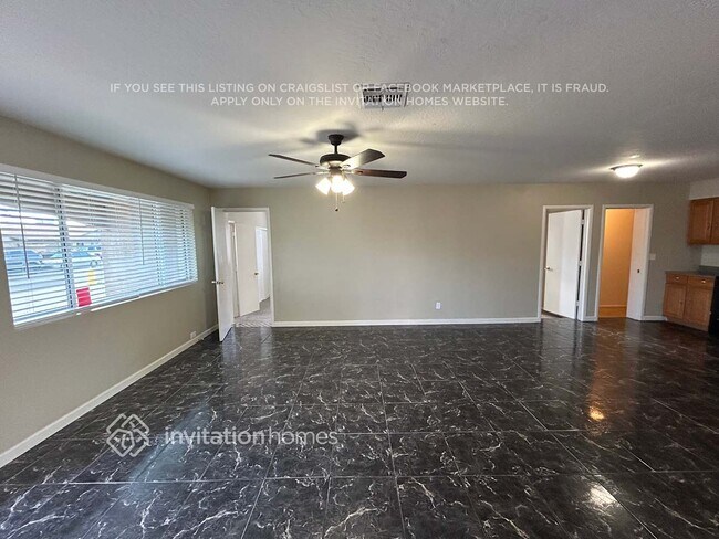 Foto del edificio - 7130 W Cambridge Ave