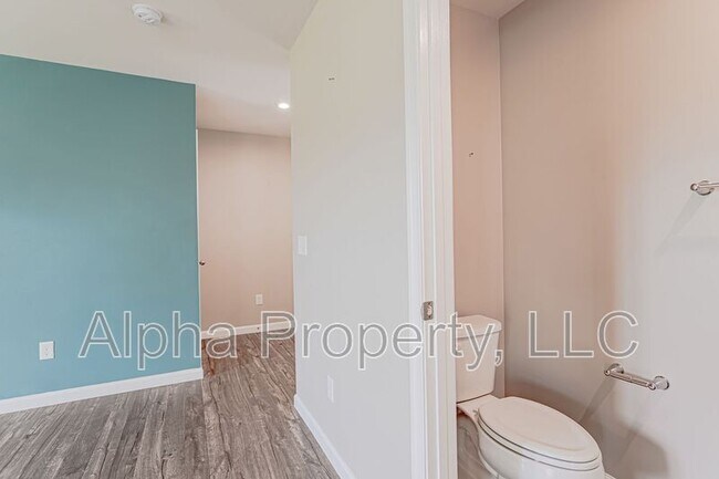 Building Photo - 818 Purcell Dr
