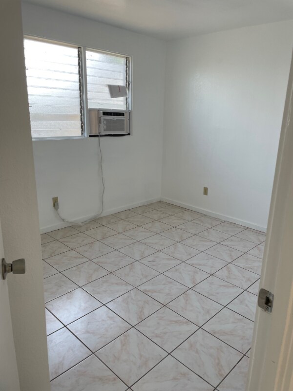 Foto del edificio - 96-159-159 Waiawa Rd