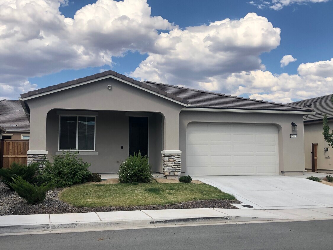 Foto principal - 6146 Farm House Dr
