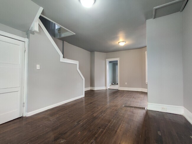 Building Photo - 238 N Edgewood St