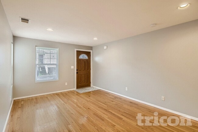 Building Photo - 577 SW 207th Ave