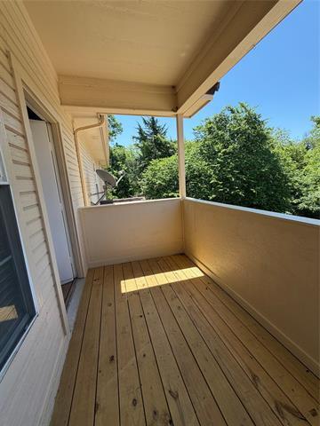 Foto del edificio - 2108 Lakeforest Dr