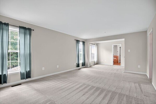 Building Photo - 2640 Homecoming Ln