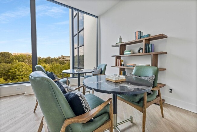 Interior Photo - Ilion