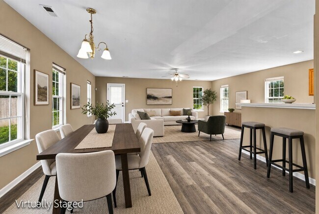 Building Photo - 822 Oakshire Cir