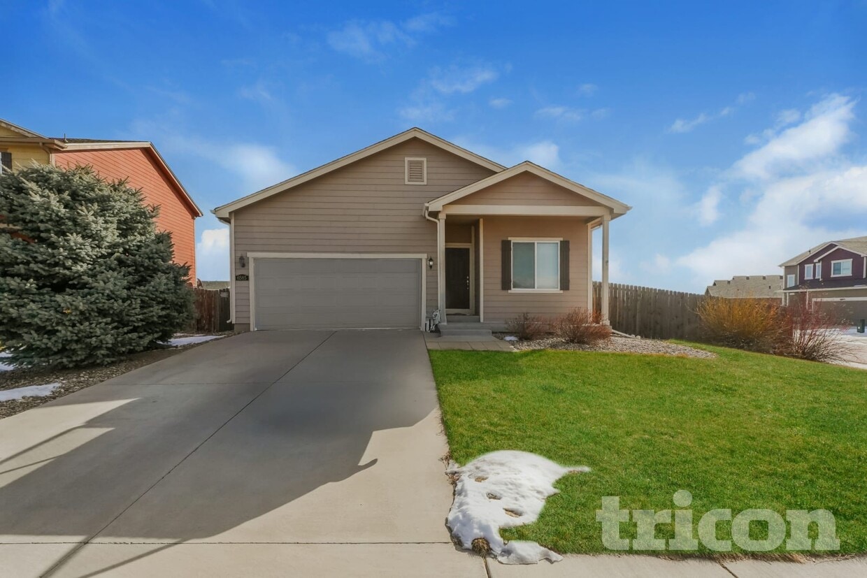 Building Photo - 6585 Kearsarge Dr