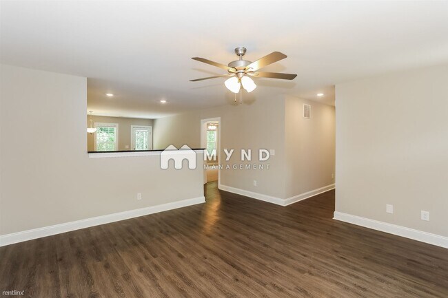 Building Photo - 4 br, 2 bath House - 671 Sylvan St