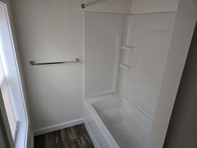 Foto del edificio - 3 Bedroom 1 Bathroom Townhouse