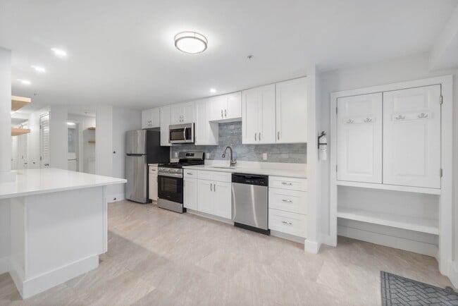 Foto del edificio - 6107 JFK Blvd E