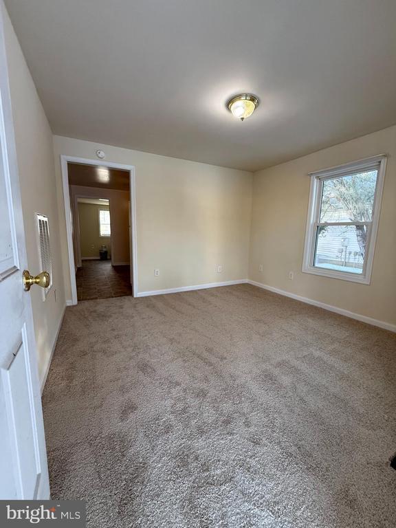 Building Photo - 10032 Kings Hwy