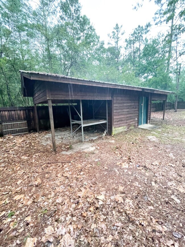 Foto del edificio - 948 Woodyard Rd