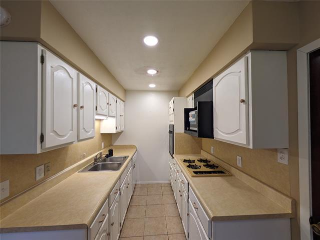 Foto del edificio - 715 Lakeside Dr