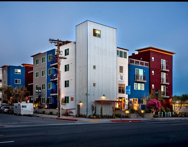 Legacy Apartment Homes Apartments Northridge, CA