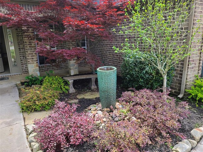 Building Photo - 109 Palomino Ct