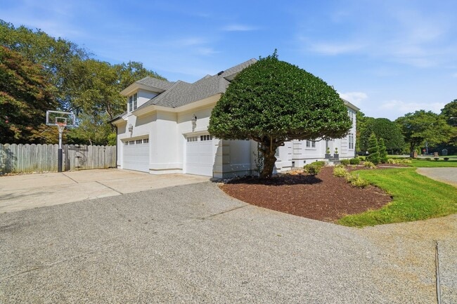 Building Photo - 3308 Kline Dr