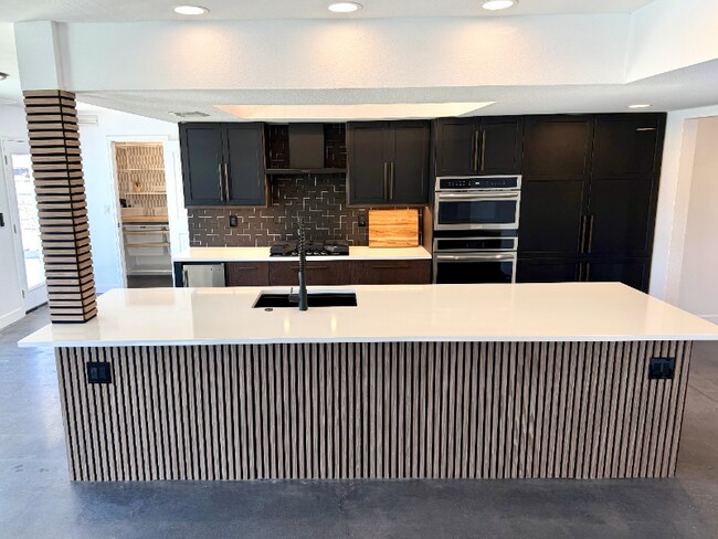 Foto del edificio - 9410 N 36th St