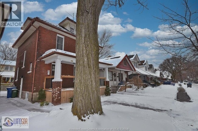 Building Photo - 1585 Church St