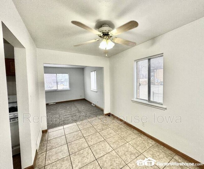 Foto del edificio - 4219 Clinton Ave