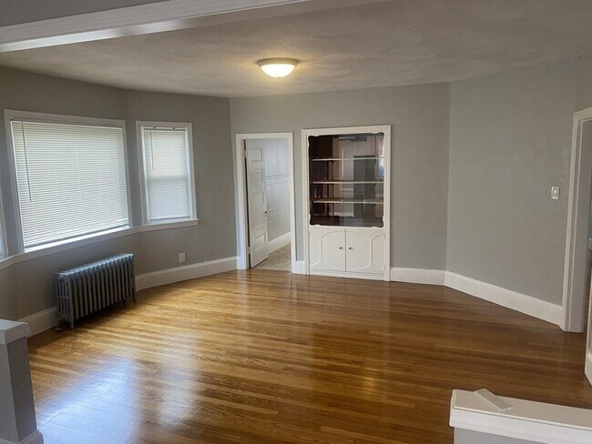 Building Photo - 148 George St