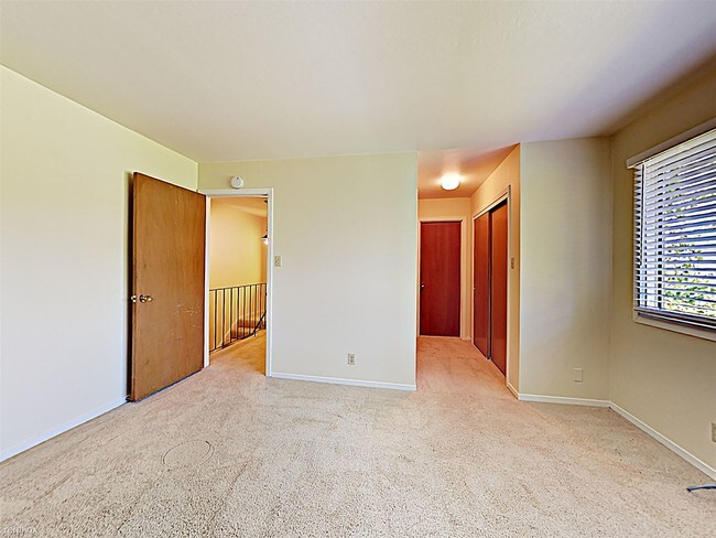 Building Photo - 20 Tamalpais Ave