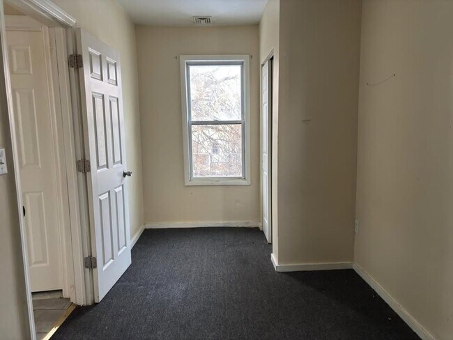 Foto del edificio - 32 Hillman St