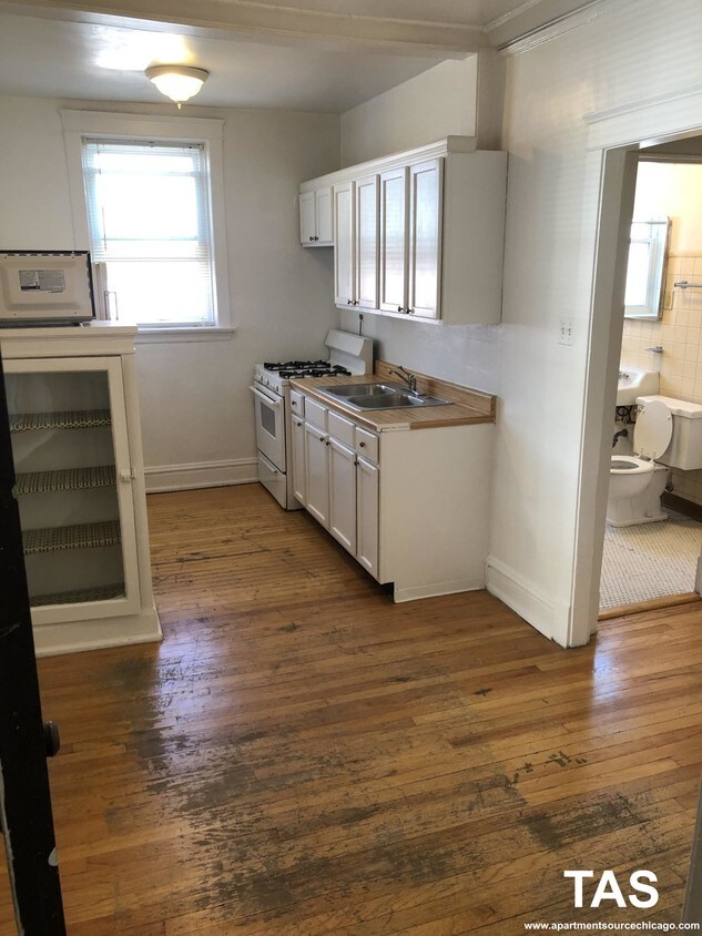 Primary Photo - 3951 N Hoyne Ave