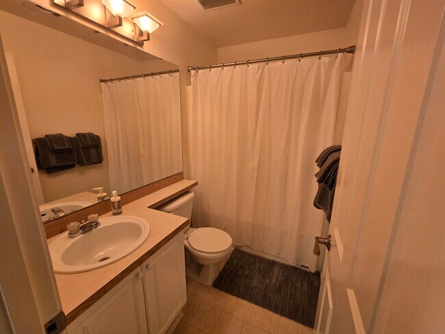 Foto del edificio - 23222 63rd Pl S