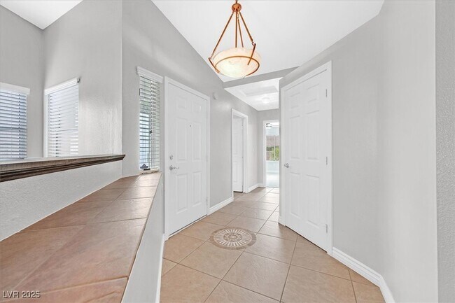 Foto del edificio - 100 Painted Valley St