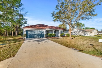 Building Photo - 14 Poppy Ln