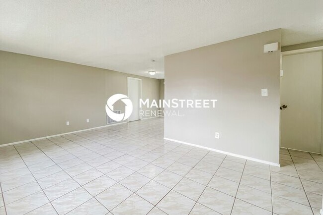 Building Photo - 3 Bedroom Pet-Friendly Home in HOLIDAY, FL with Main Street Renewal