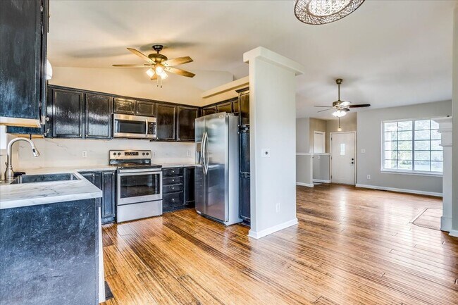 Foto del edificio - South Wichita Gem! Save $$ with solar panels