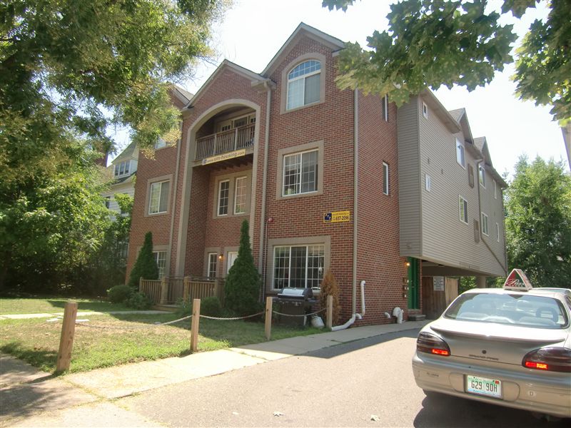 Building Photo - 5 br, 5.5 bath Triplex - 522 Monroe Apartm...