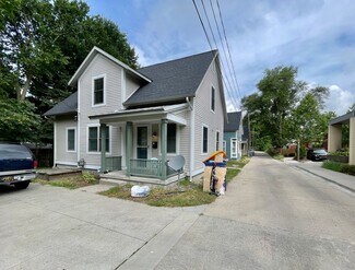 Building Photo - 327 Freyling Pl SE