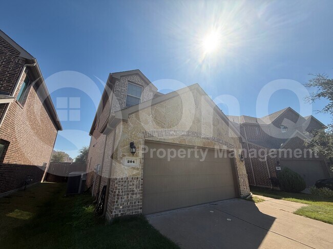 Building Photo - 204 Brazoria Ln