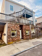 Building Photo - 50 Hunters Ave