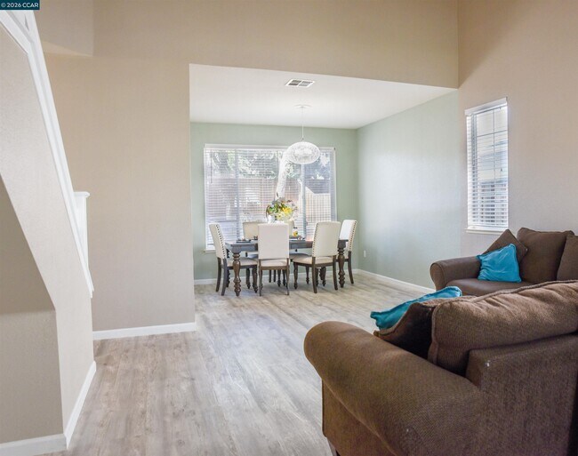 Building Photo - 2090 Heartland Cir