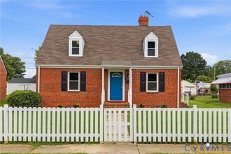 Building Photo - 3426 Danbury Rd